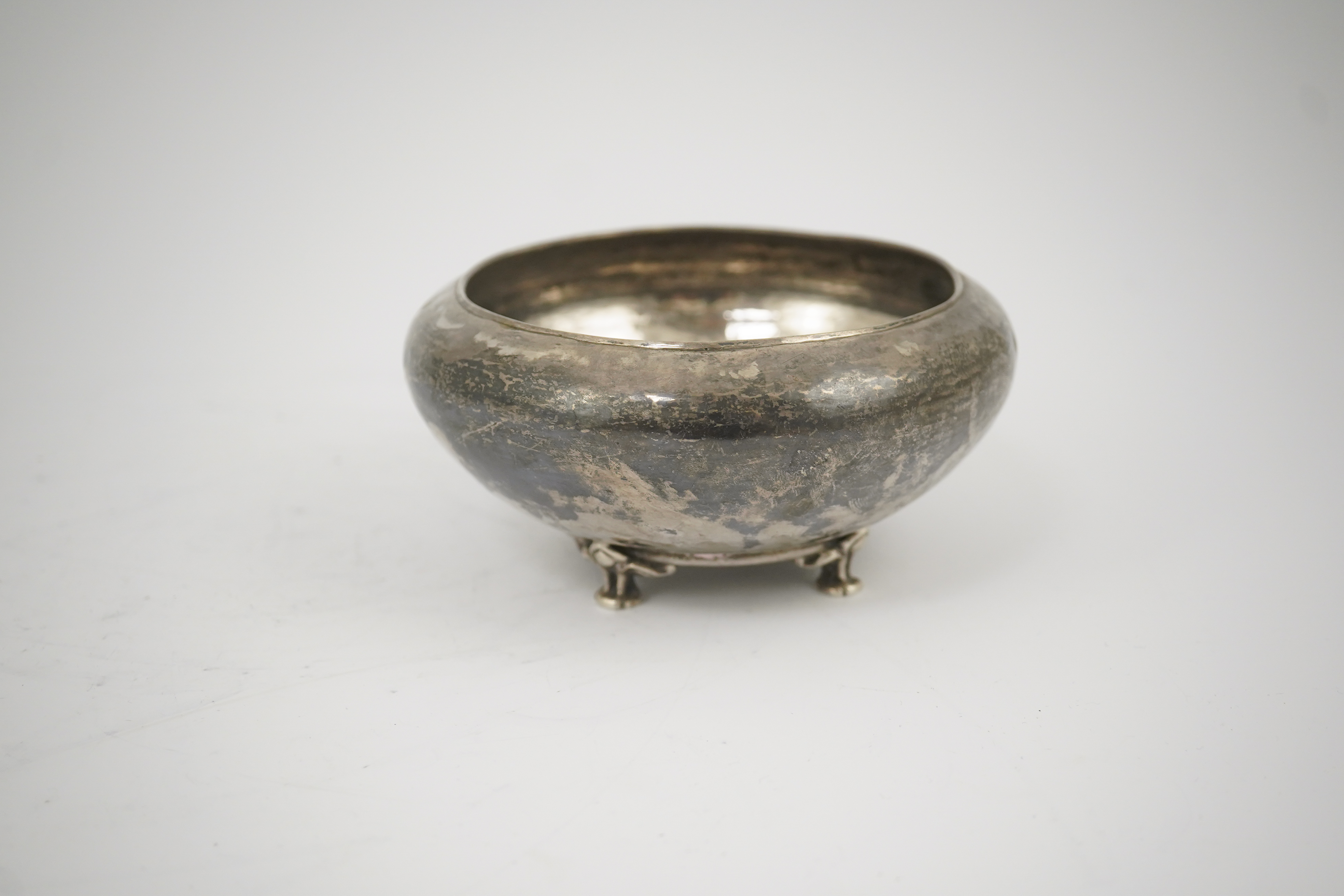 A George V Arts & Crafts silver shallow bowl, by Omar Ramsden